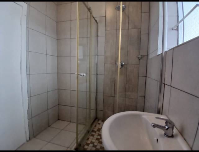 2 BEDROOM FLAT FOR SALE IN PEACEHAVEN